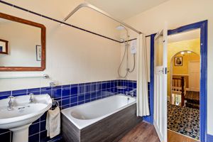 Photo 16- click for photo gallery